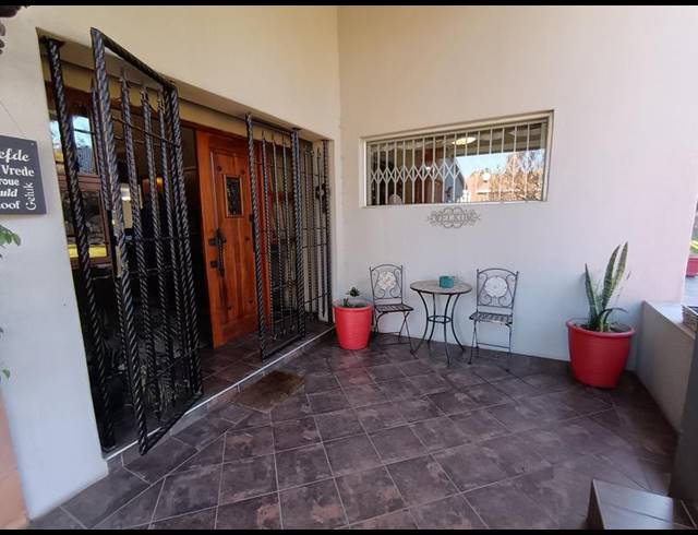 3 BEDROOM HOUSE FOR SALE IN SUNNYRIDGE